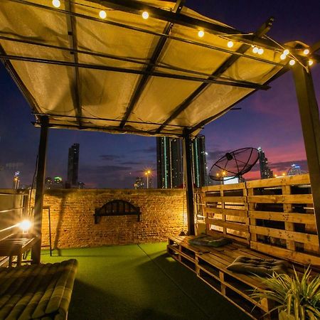 The Bridge Hostel Μπανγκόκ Εξωτερικό φωτογραφία