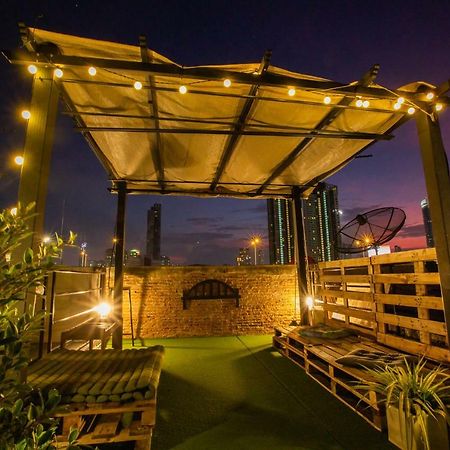 The Bridge Hostel Μπανγκόκ Εξωτερικό φωτογραφία