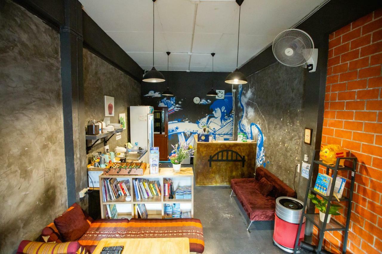 The Bridge Hostel Μπανγκόκ Εξωτερικό φωτογραφία