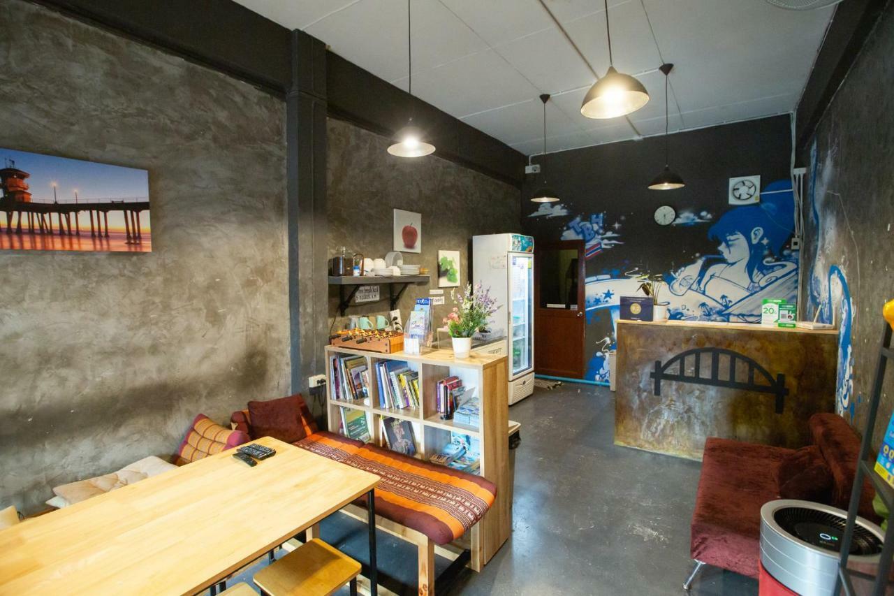 The Bridge Hostel Μπανγκόκ Εξωτερικό φωτογραφία