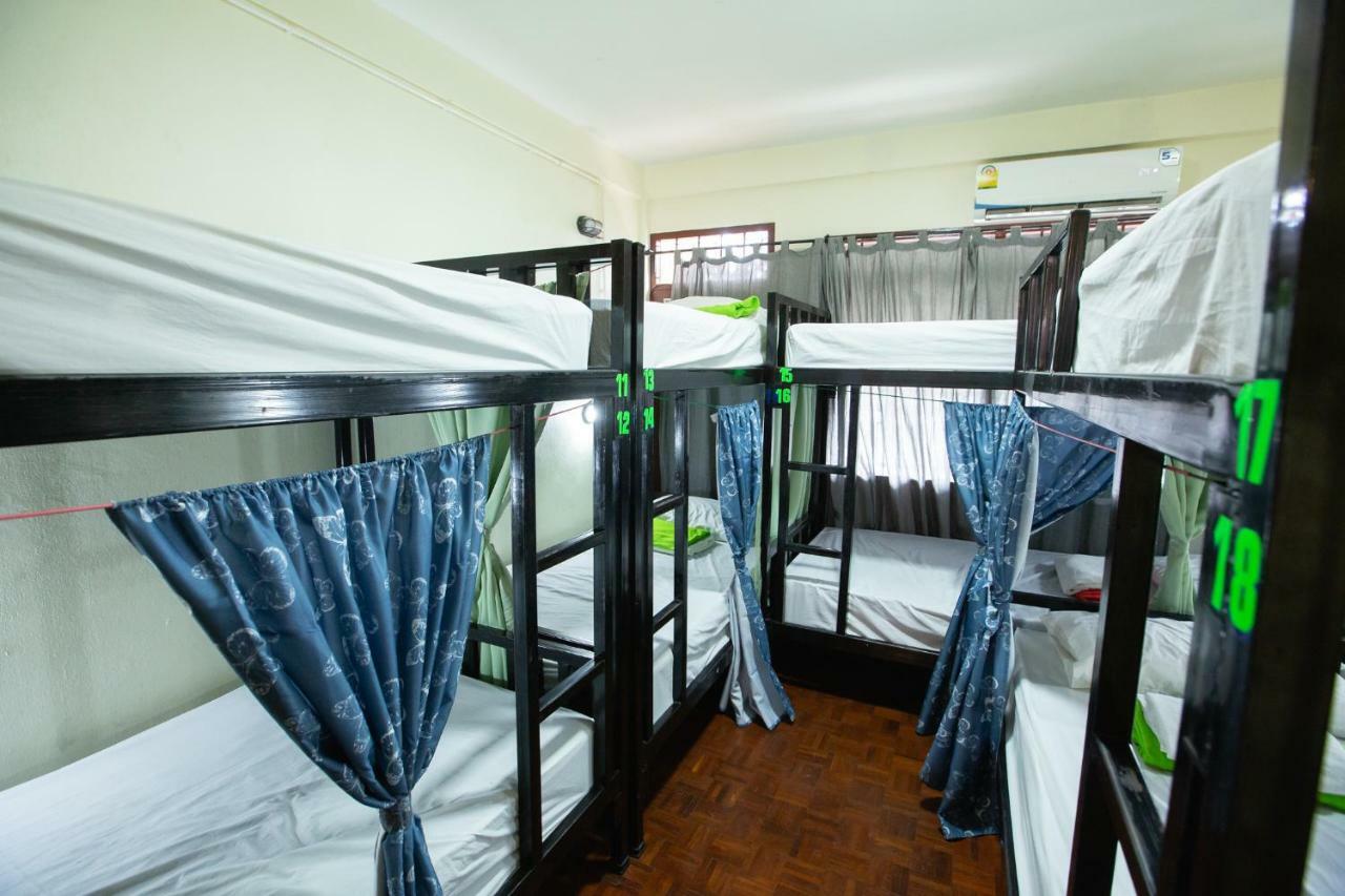 The Bridge Hostel Μπανγκόκ Εξωτερικό φωτογραφία